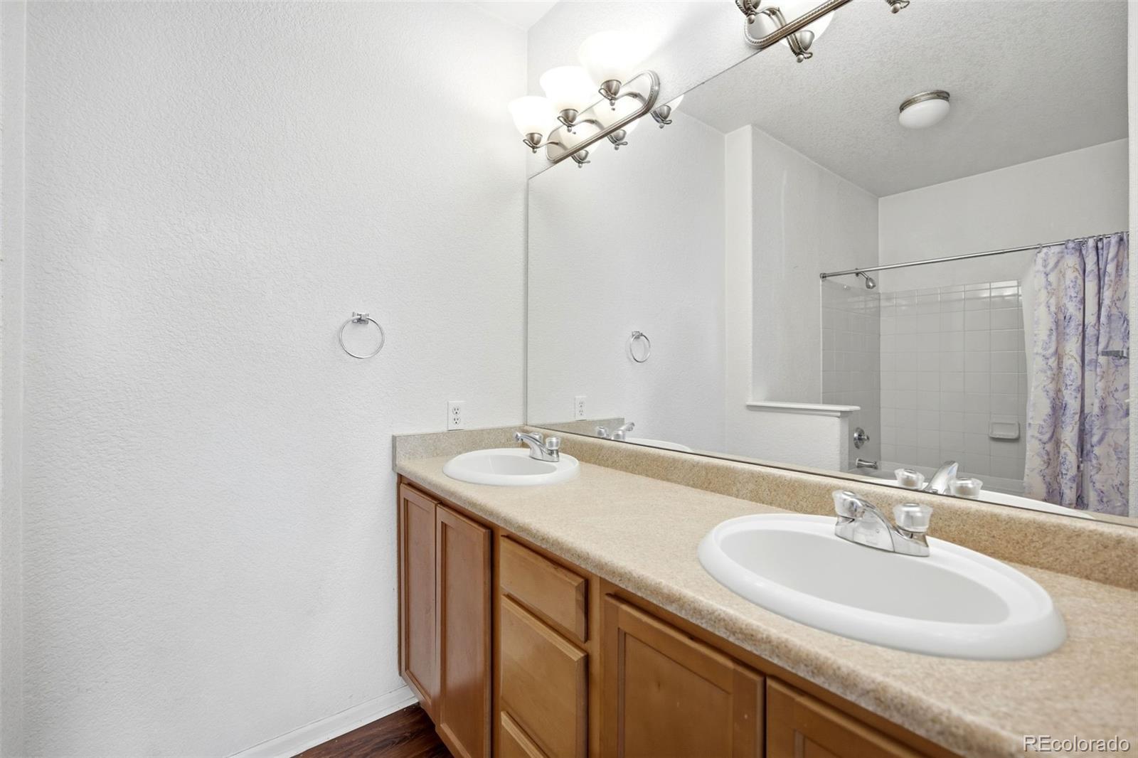 MLS Image #17 for 15700 e jamison drive,englewood, Colorado