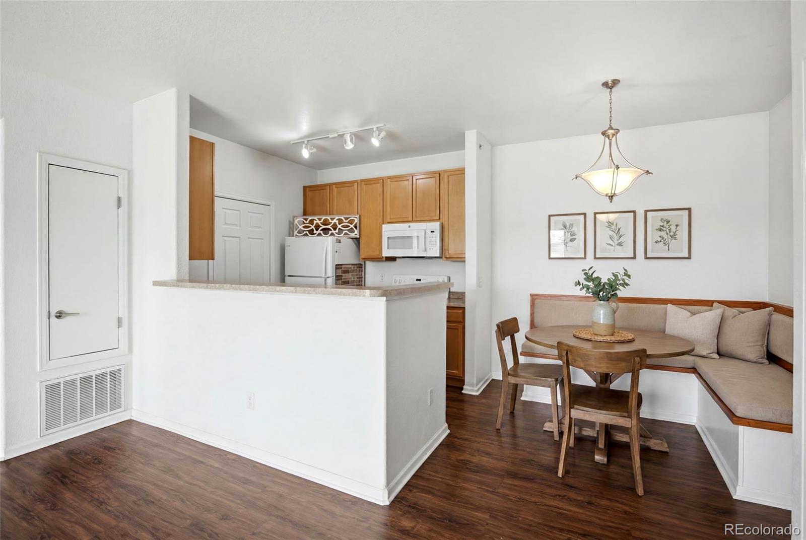 MLS Image #3 for 15700 e jamison drive,englewood, Colorado