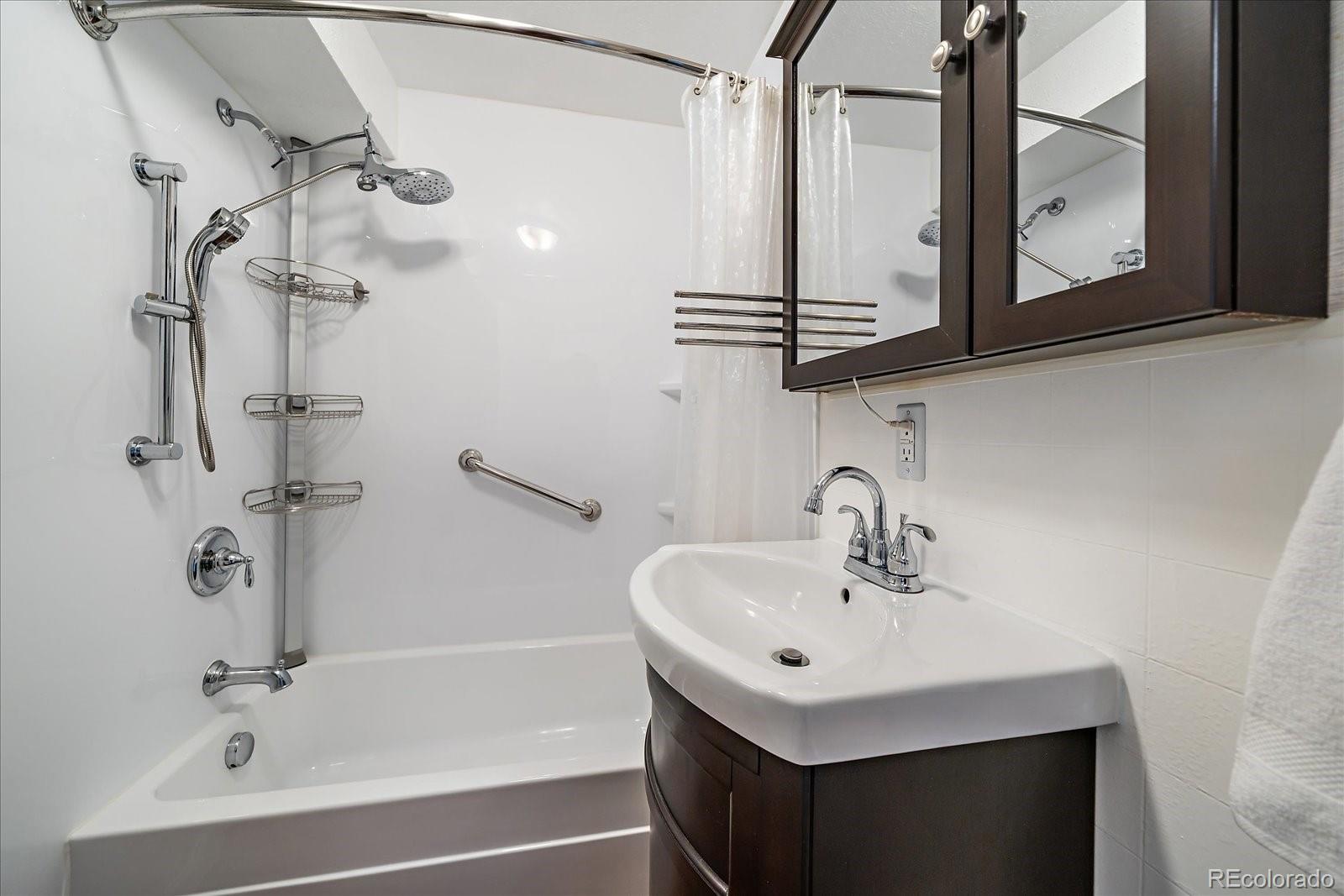 MLS Image #10 for 1003 s newton street,denver, Colorado
