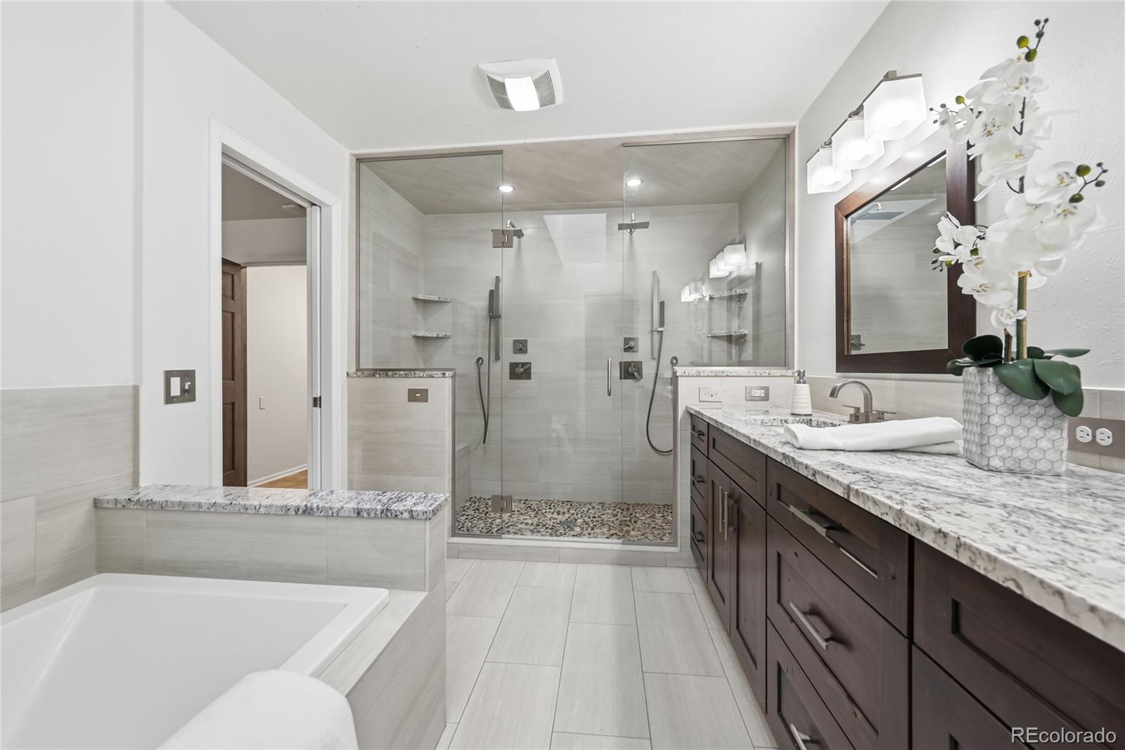 MLS Image #21 for 3086 e hinsdale avenue,centennial, Colorado
