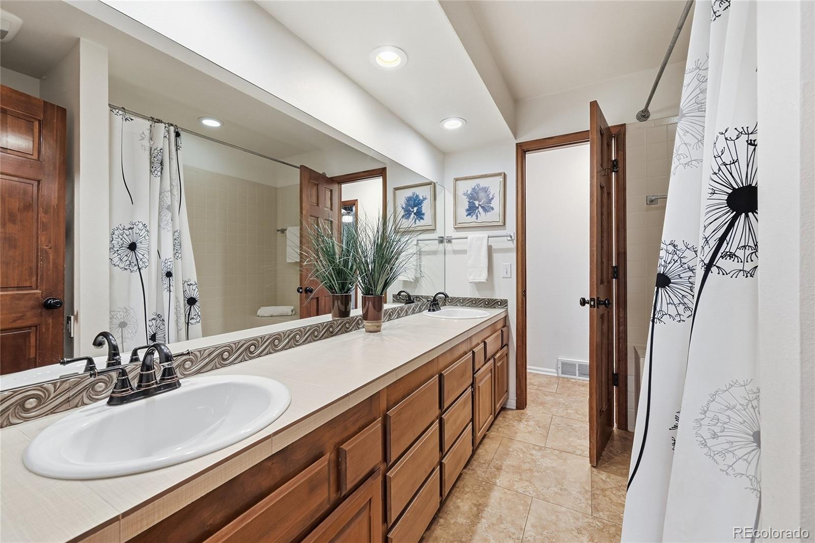 MLS Image #22 for 3086 e hinsdale avenue,centennial, Colorado