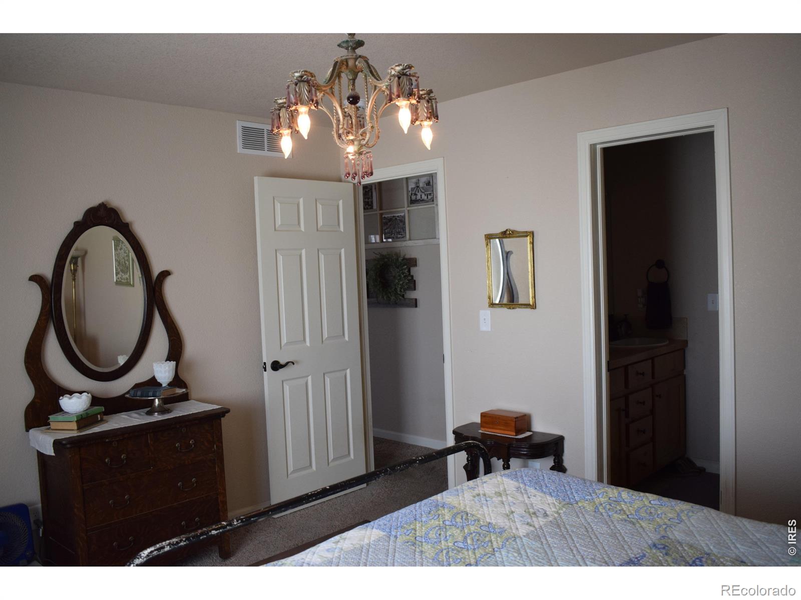 MLS Image #28 for 4400  paintbrush drive,evans, Colorado