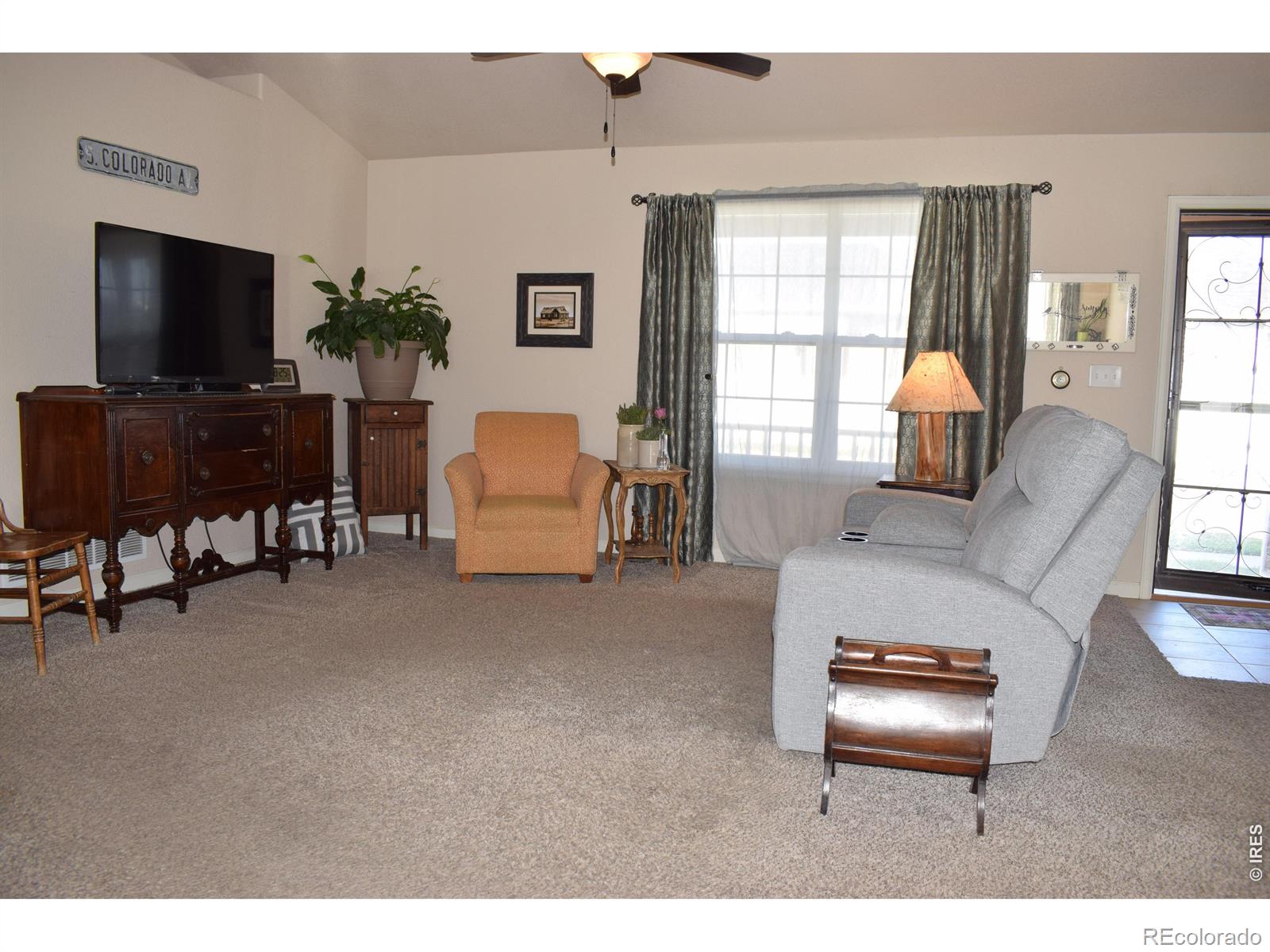 MLS Image #7 for 4400  paintbrush drive,evans, Colorado