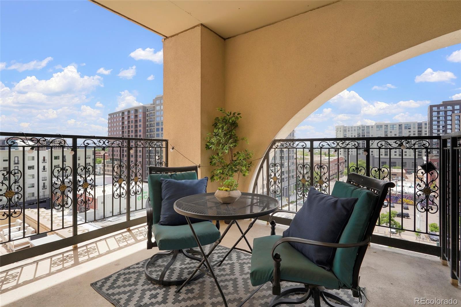 MLS Image #18 for 925 n lincoln street,denver, Colorado