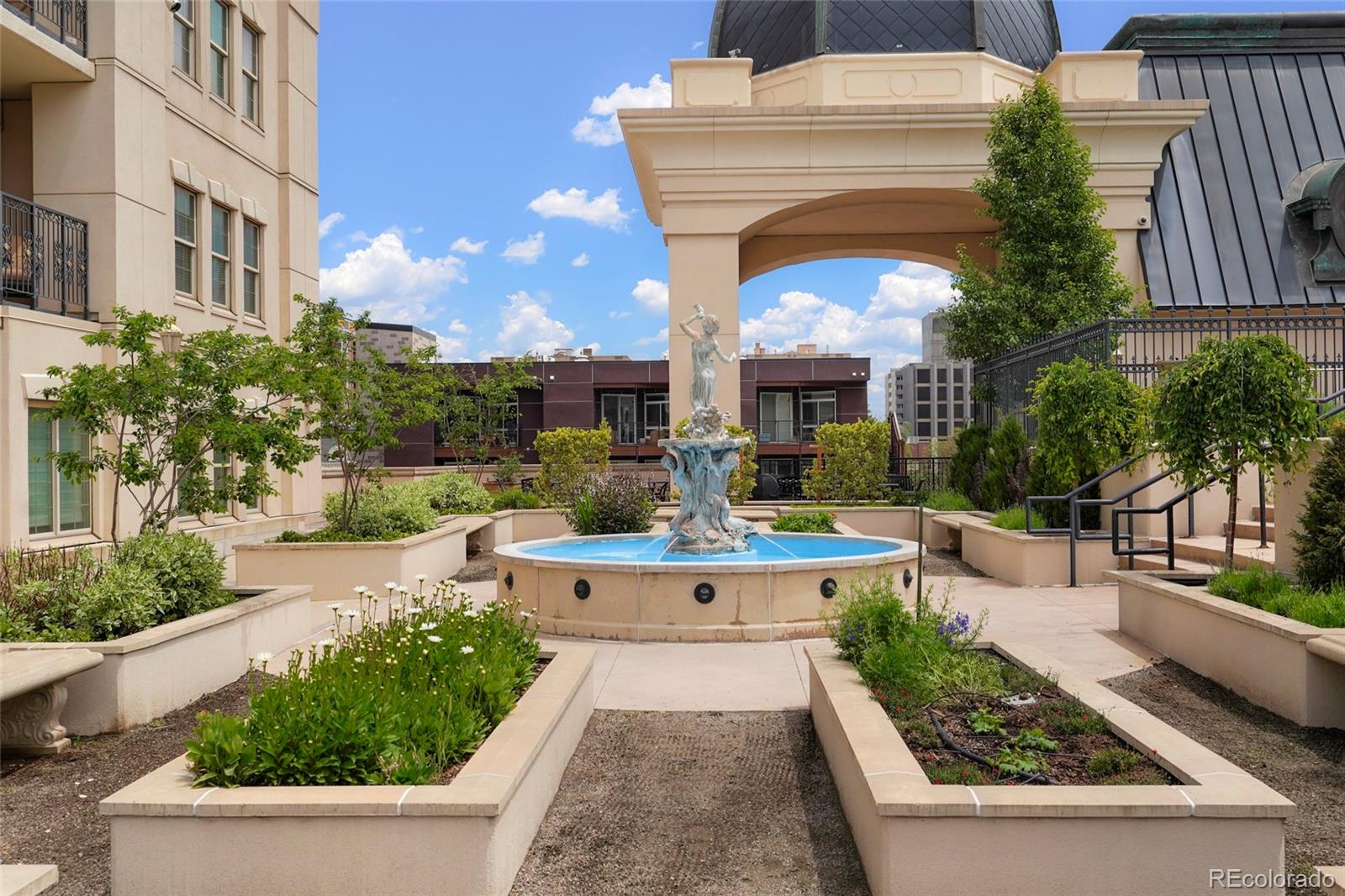 MLS Image #24 for 925 n lincoln street,denver, Colorado
