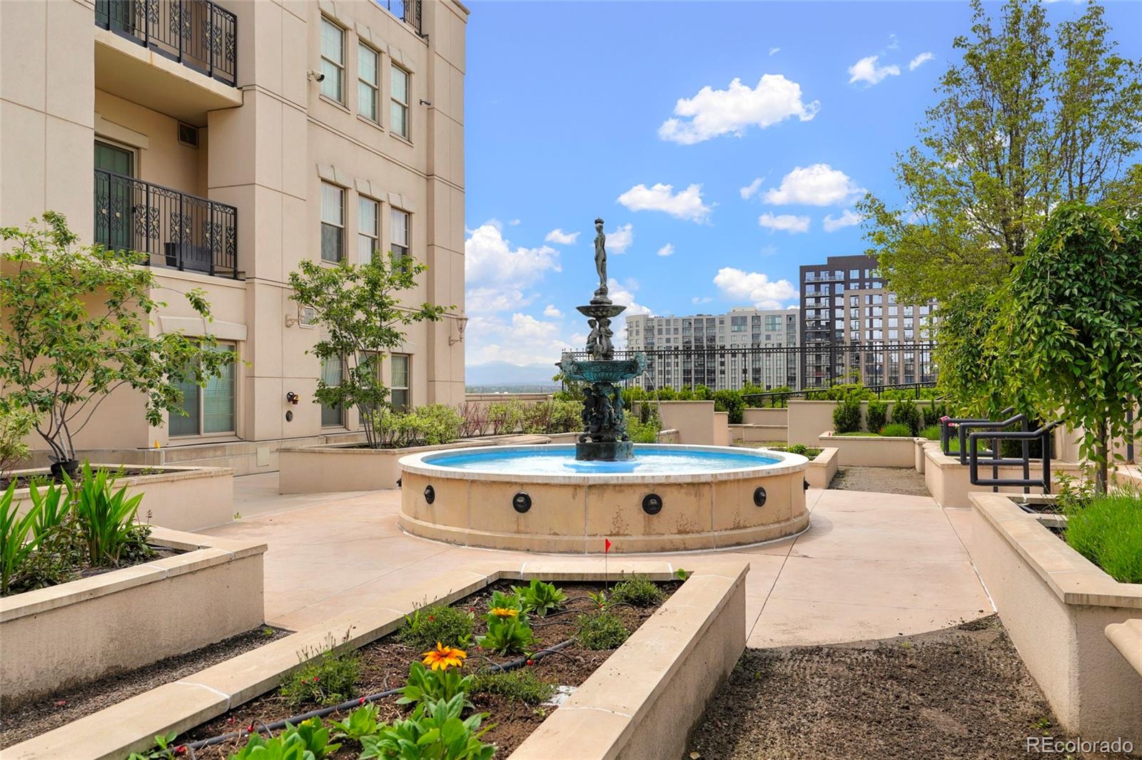 MLS Image #26 for 925 n lincoln street,denver, Colorado