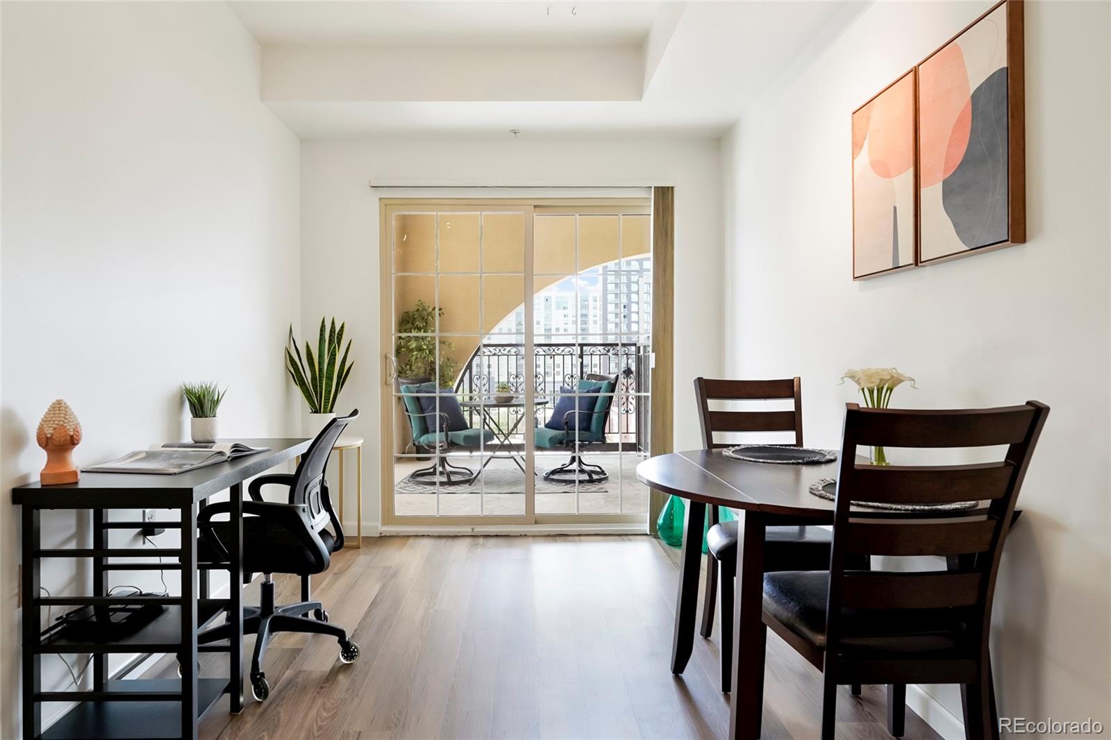 MLS Image #4 for 925 n lincoln street,denver, Colorado