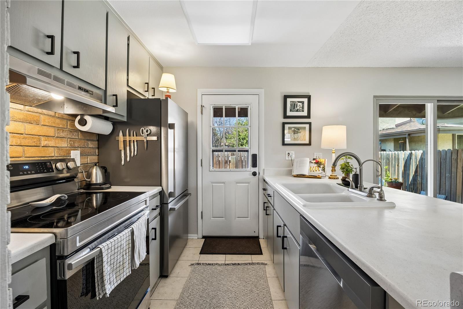MLS Image #4 for 15062 e jarvis place ,aurora, Colorado