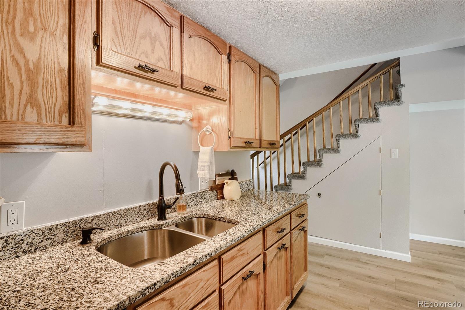 MLS Image #5 for 9925 w 20th avenue,lakewood, Colorado