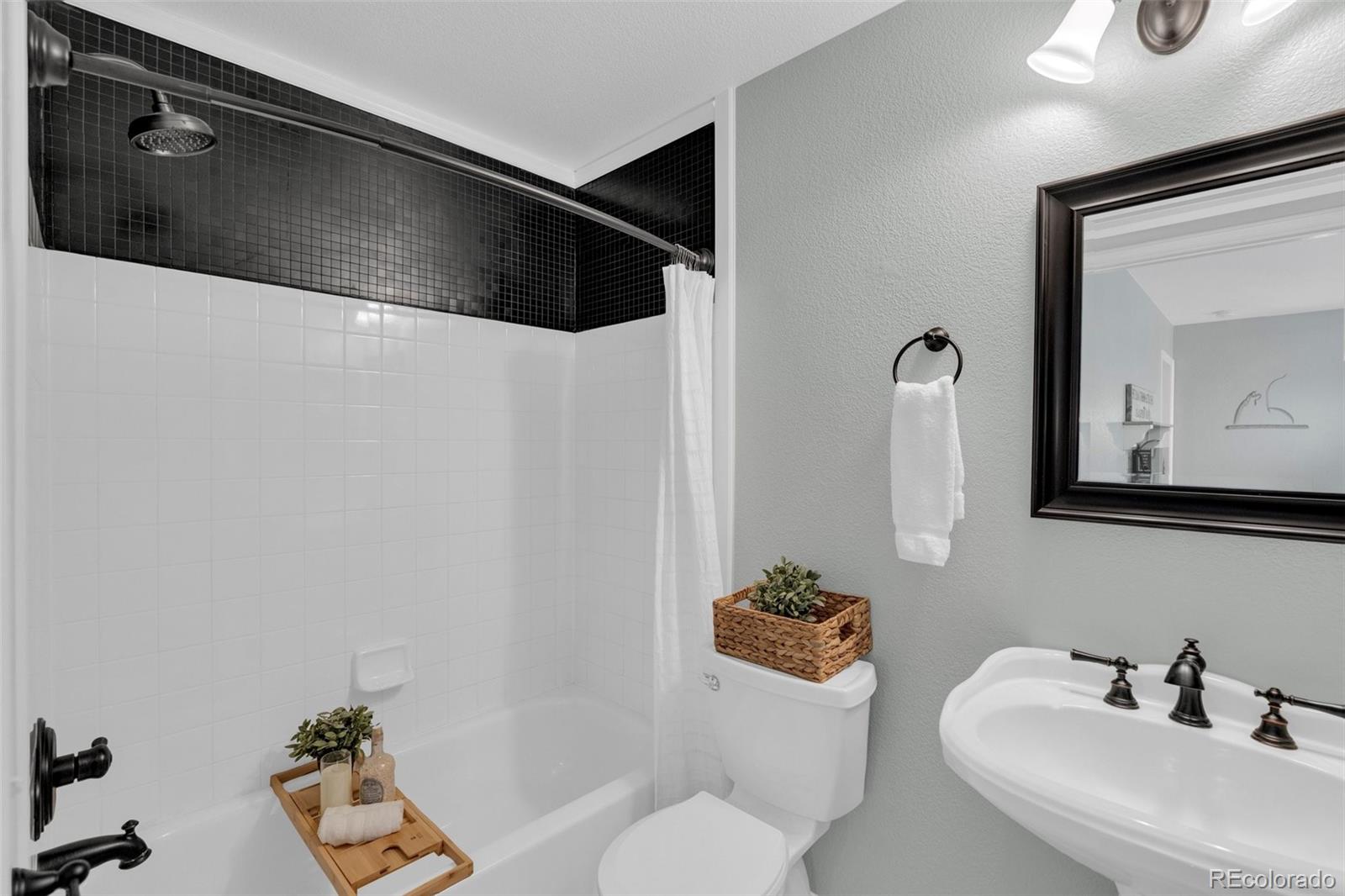 MLS Image #20 for 10700  kimblewyck circle,denver, Colorado