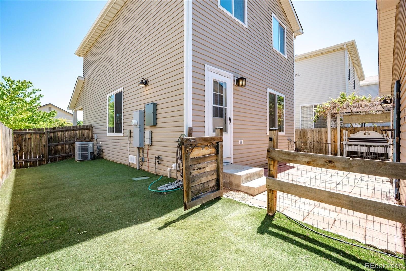 MLS Image #3 for 10700  kimblewyck circle,denver, Colorado