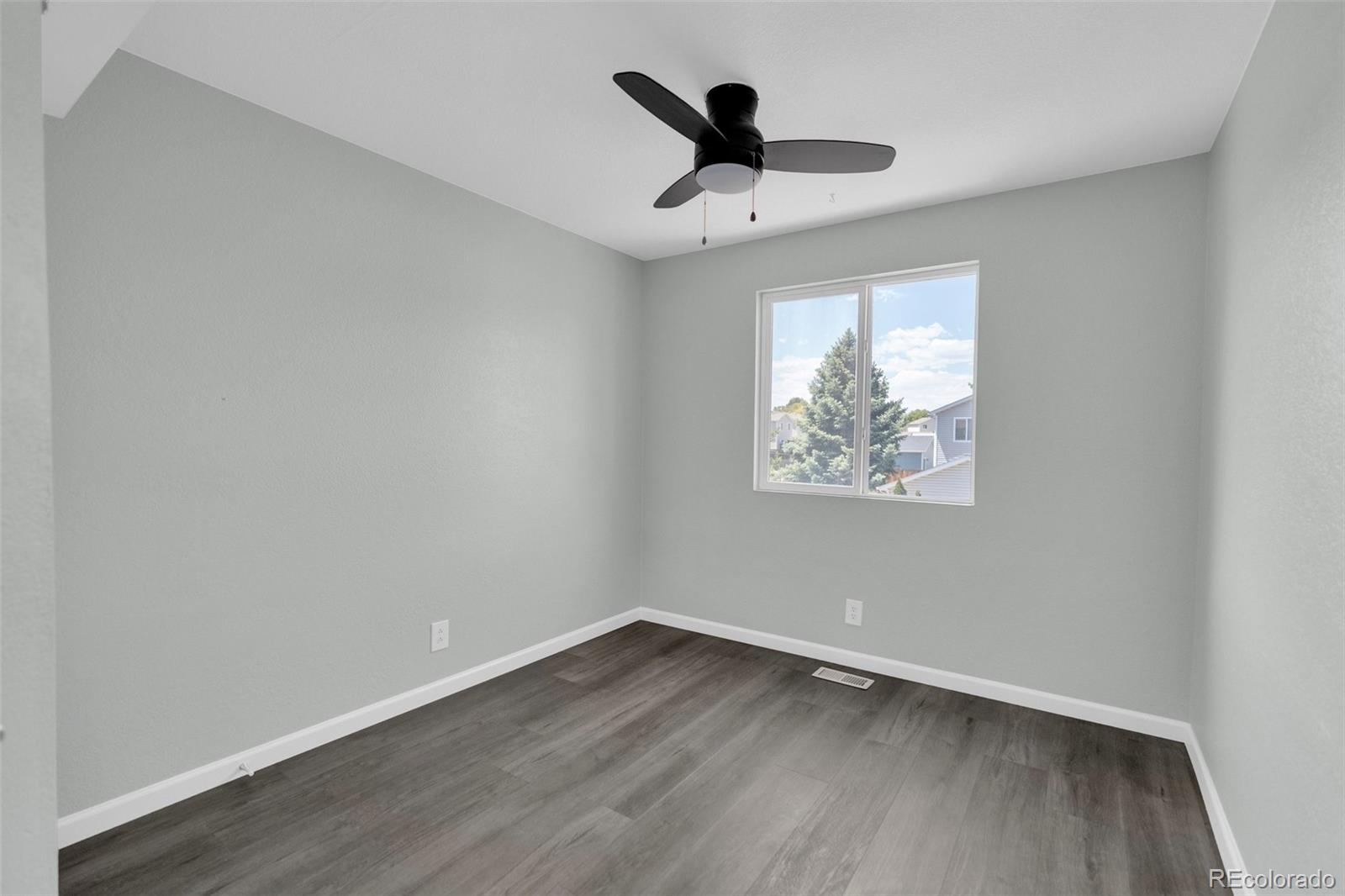 MLS Image #33 for 10700  kimblewyck circle,denver, Colorado