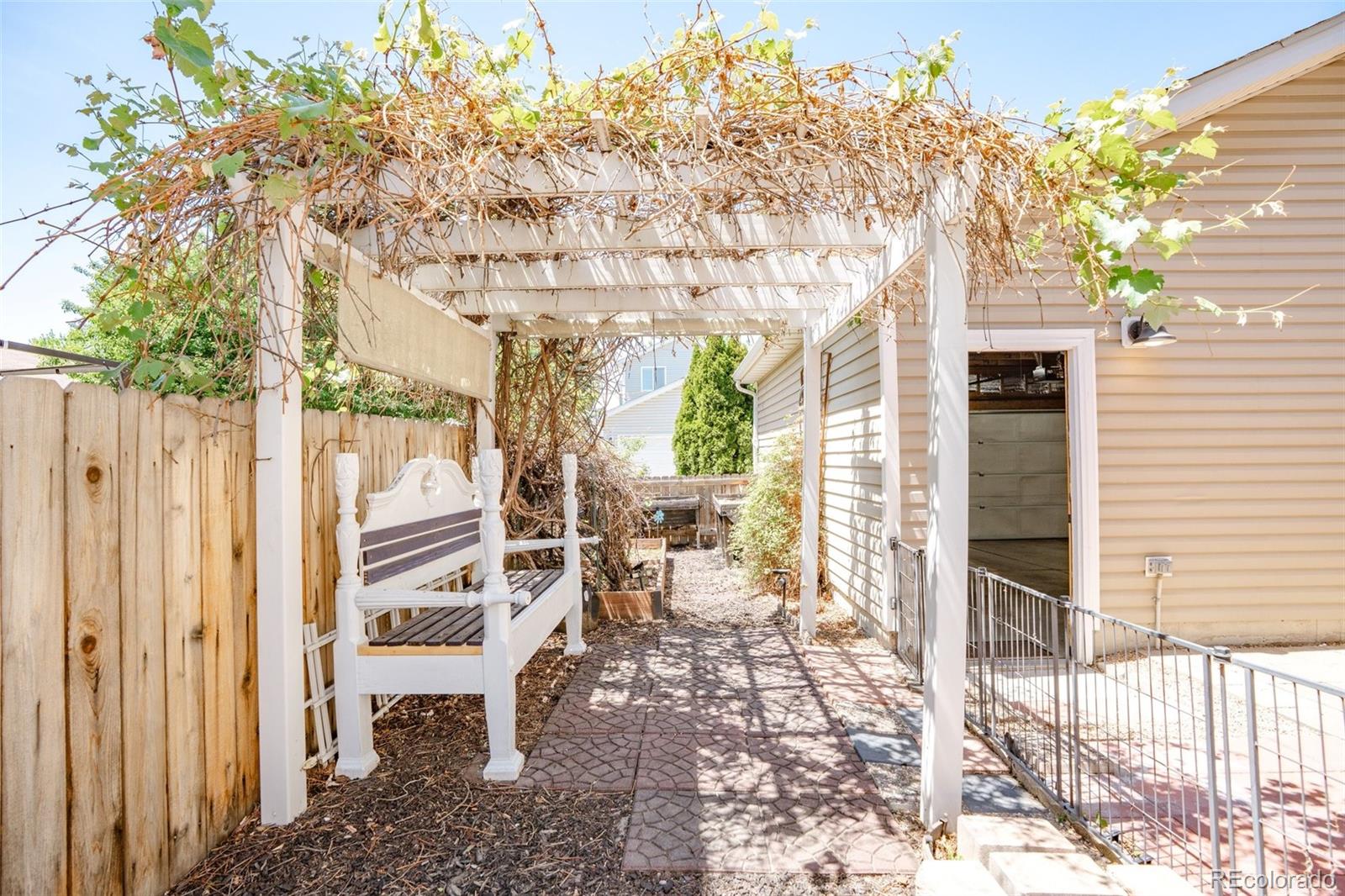MLS Image #4 for 10700  kimblewyck circle,denver, Colorado