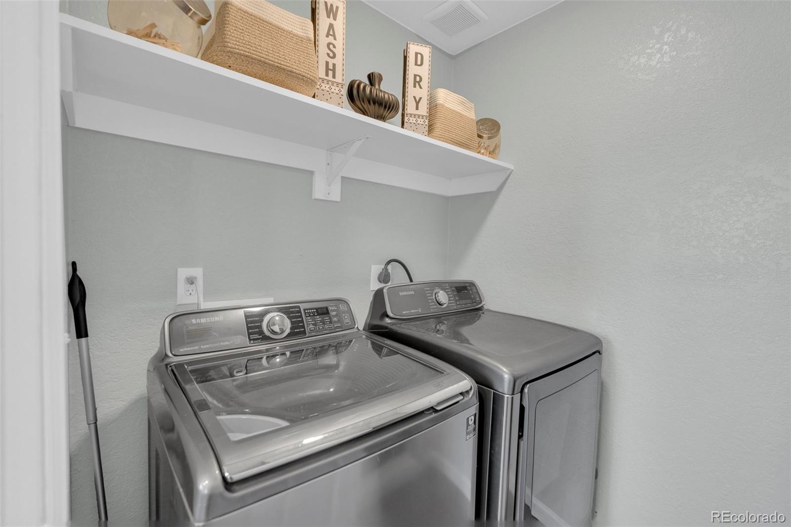 MLS Image #9 for 10700  kimblewyck circle,denver, Colorado