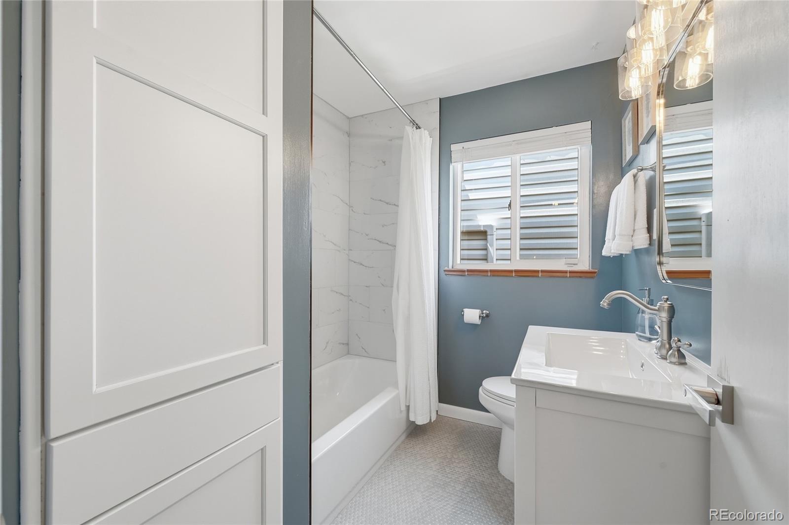 MLS Image #22 for 5139 n raleigh street,denver, Colorado