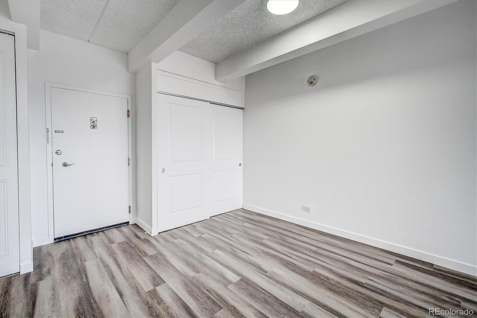 MLS Image #14 for 130 n pearl street 1507,denver, Colorado