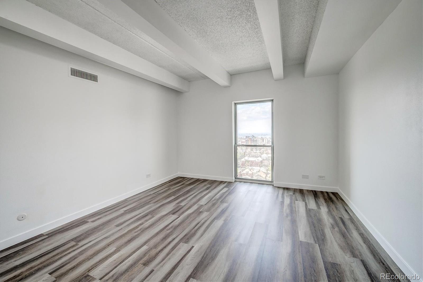 MLS Image #5 for 130 n pearl street 1507,denver, Colorado