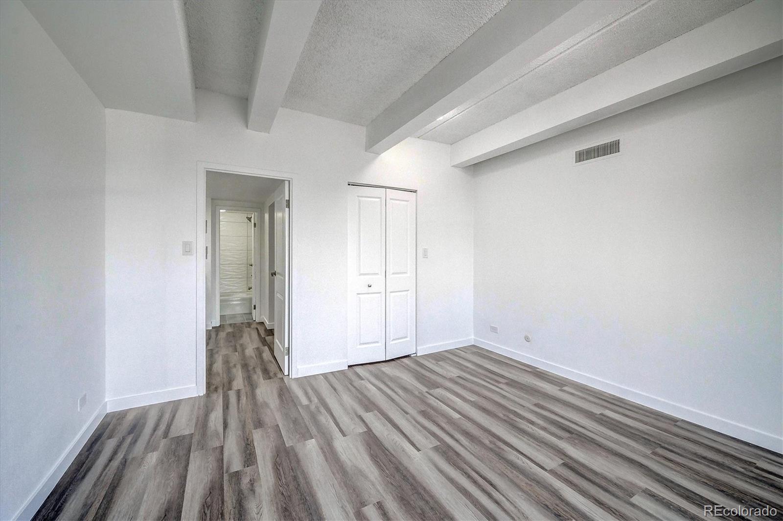 MLS Image #6 for 130 n pearl street 1507,denver, Colorado