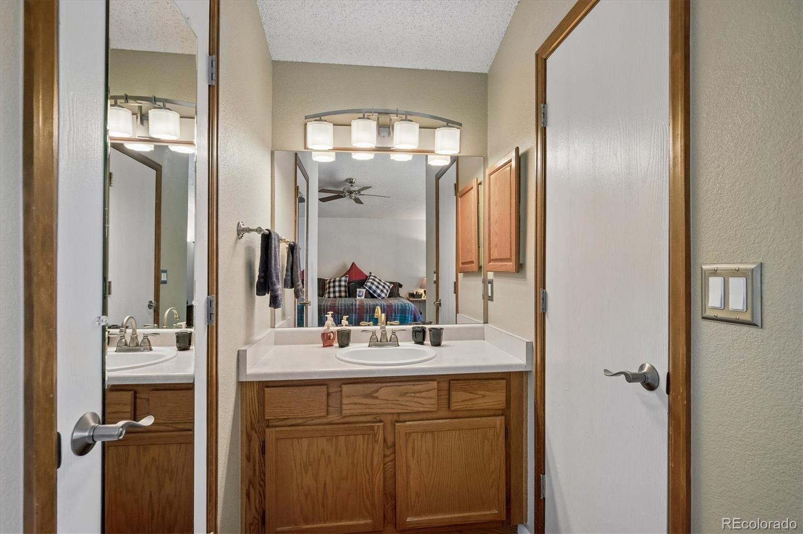 MLS Image #19 for 5470 s youngfield street,littleton, Colorado