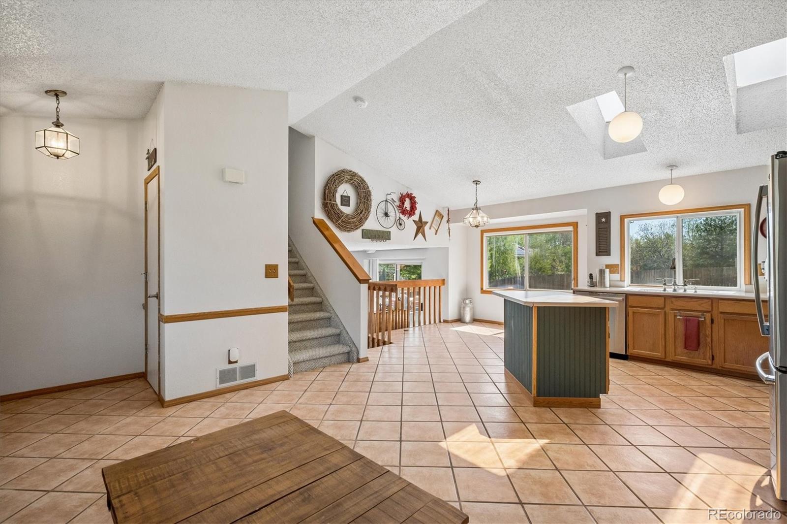 MLS Image #4 for 5470 s youngfield street,littleton, Colorado