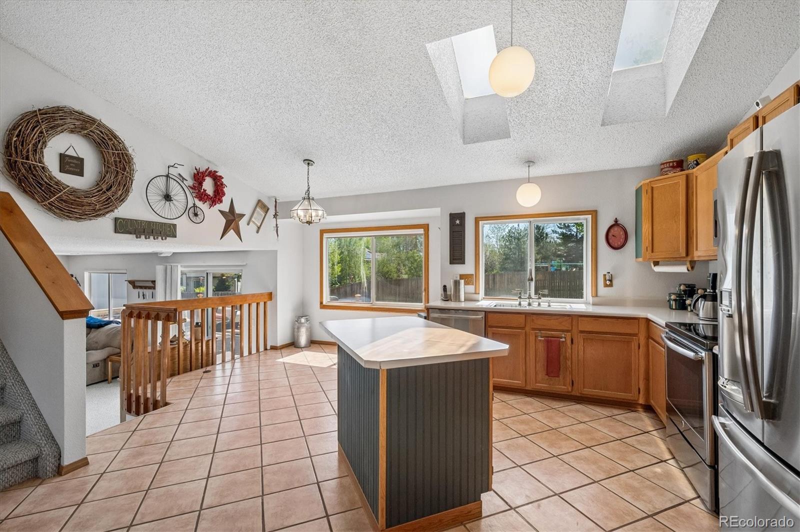 MLS Image #6 for 5470 s youngfield street,littleton, Colorado