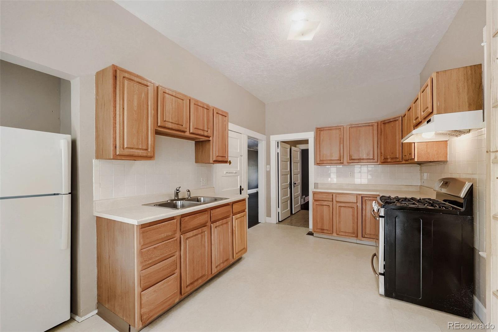 MLS Image #3 for 70  fox street,denver, Colorado