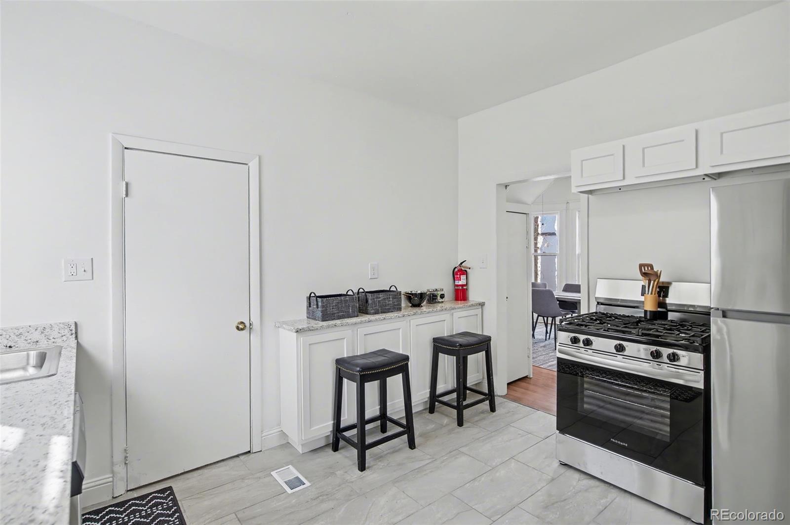 MLS Image #26 for 808 e monument street,colorado springs, Colorado