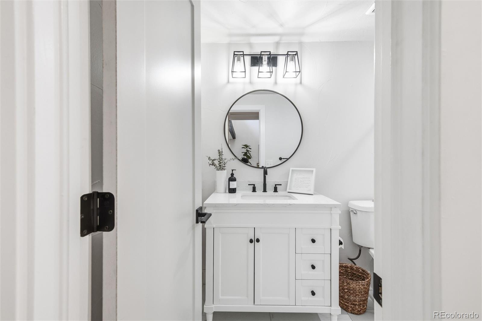 MLS Image #19 for 6135 w jefferson avenue,denver, Colorado