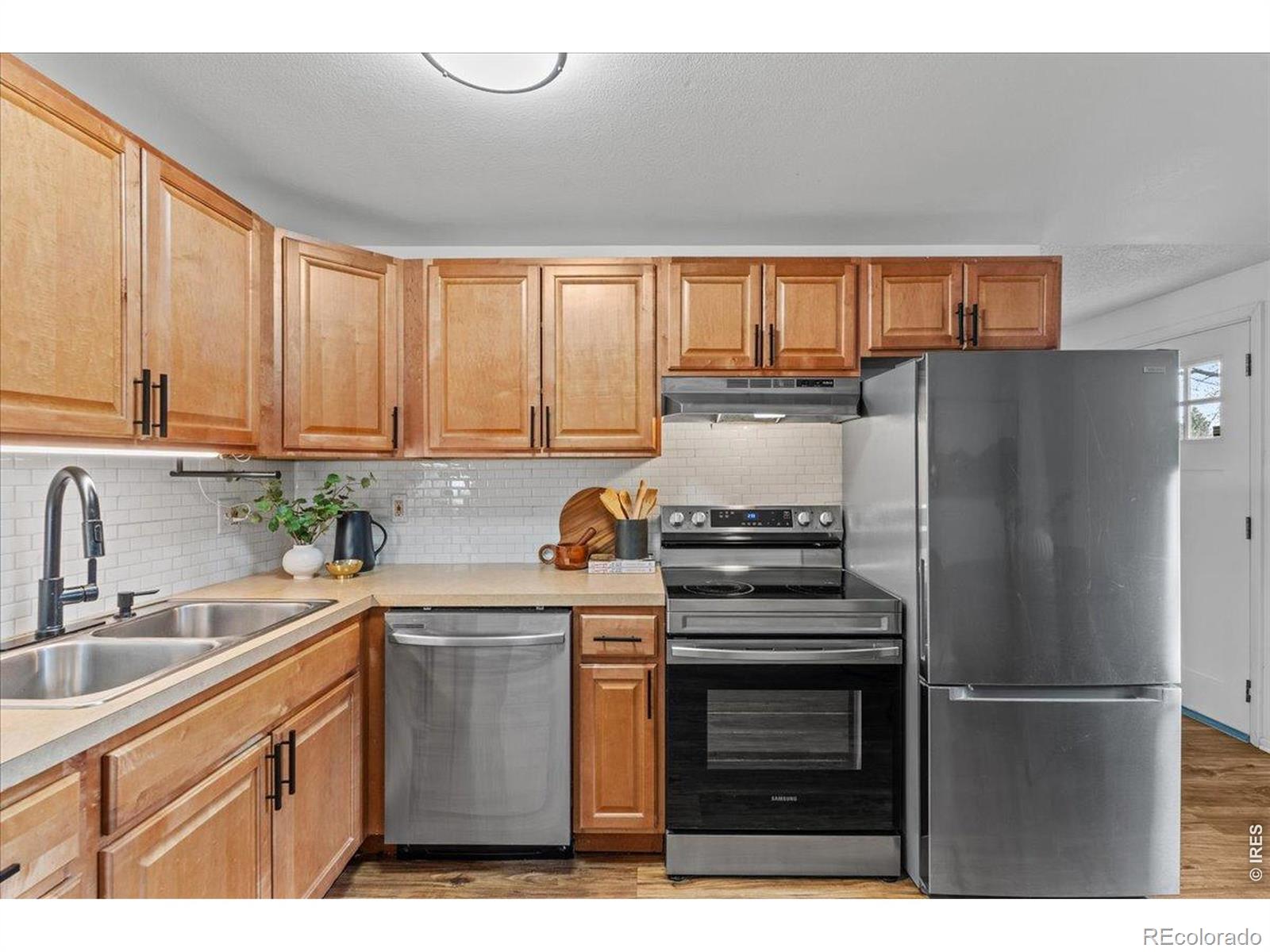 MLS Image #11 for 1489 e 6th street,loveland, Colorado