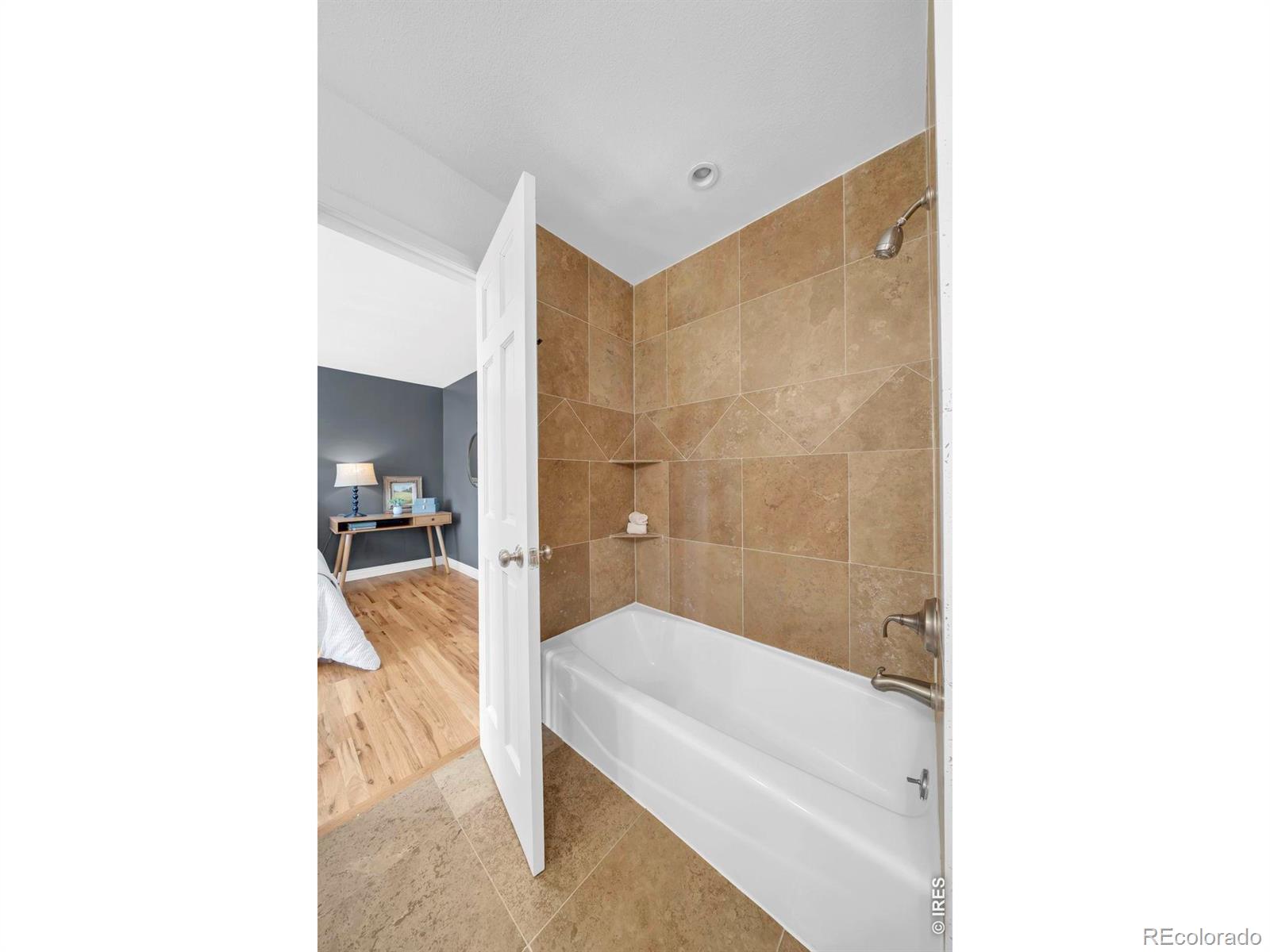 MLS Image #25 for 630 w sandbar circle,louisville, Colorado