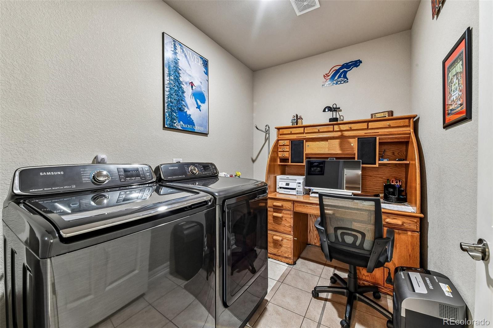 MLS Image #12 for 20427 e 52nd avenue,denver, Colorado