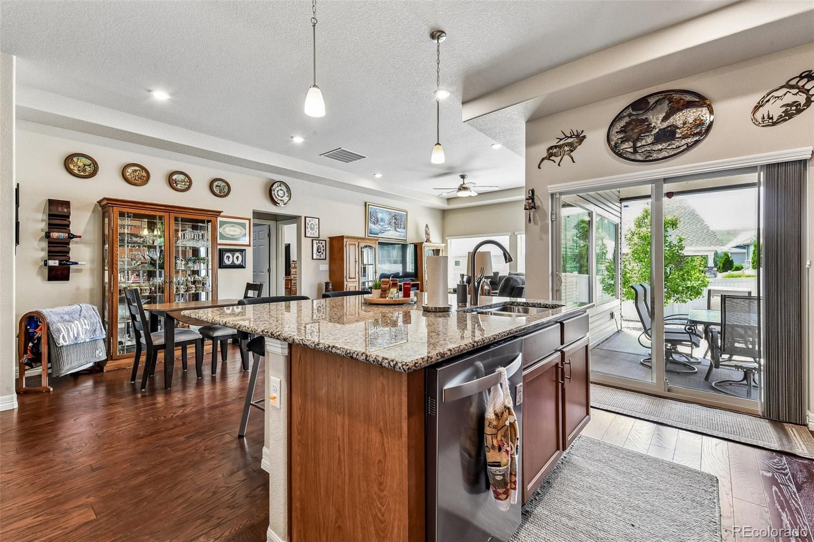MLS Image #3 for 20427 e 52nd avenue,denver, Colorado