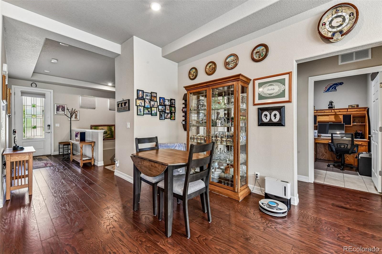 MLS Image #7 for 20427 e 52nd avenue,denver, Colorado