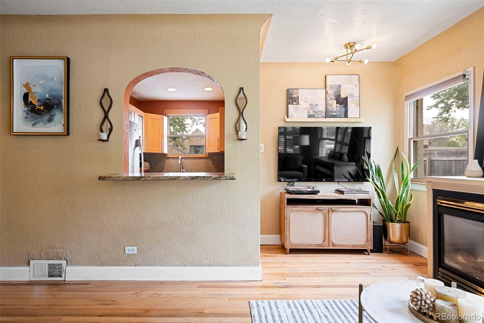 MLS Image #10 for 1646 s humboldt street,denver, Colorado