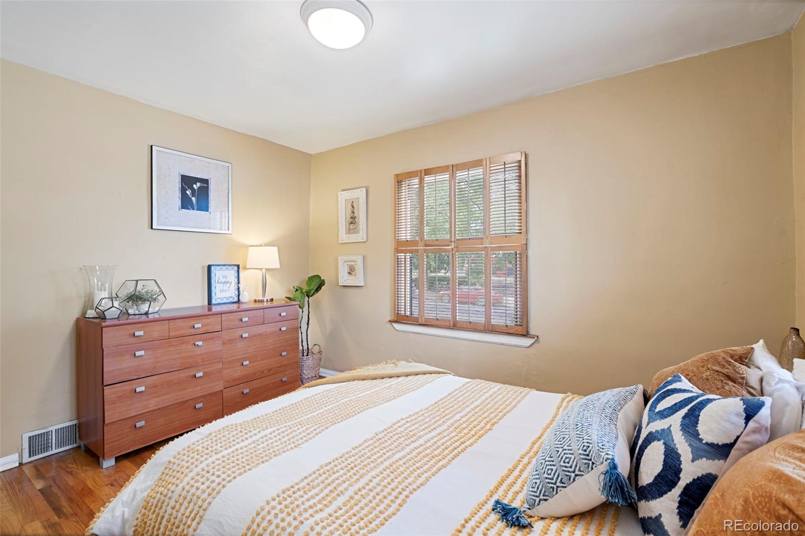 MLS Image #18 for 1646 s humboldt street,denver, Colorado