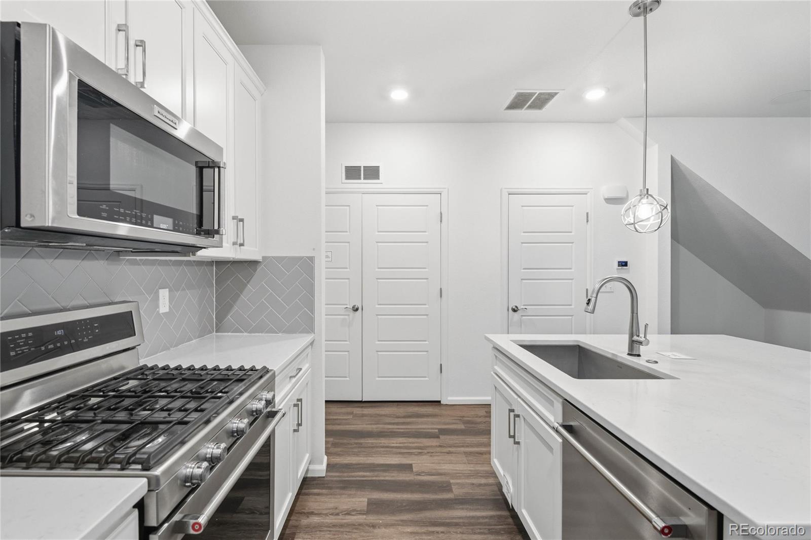 MLS Image #11 for 17965 e 103rd avenue,commerce city, Colorado