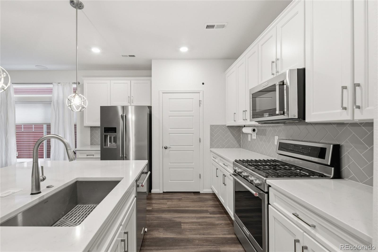 MLS Image #12 for 17965 e 103rd avenue,commerce city, Colorado