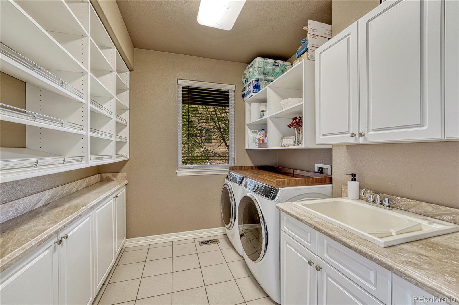 MLS Image #12 for 9130 s lost hill drive,lone tree, Colorado