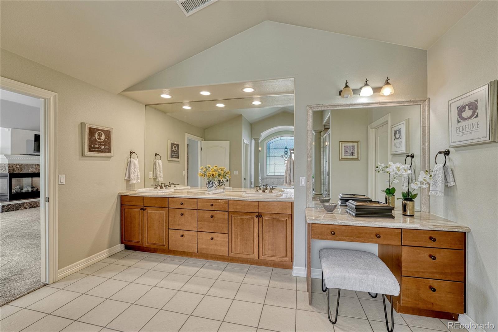 MLS Image #19 for 9130 s lost hill drive,lone tree, Colorado