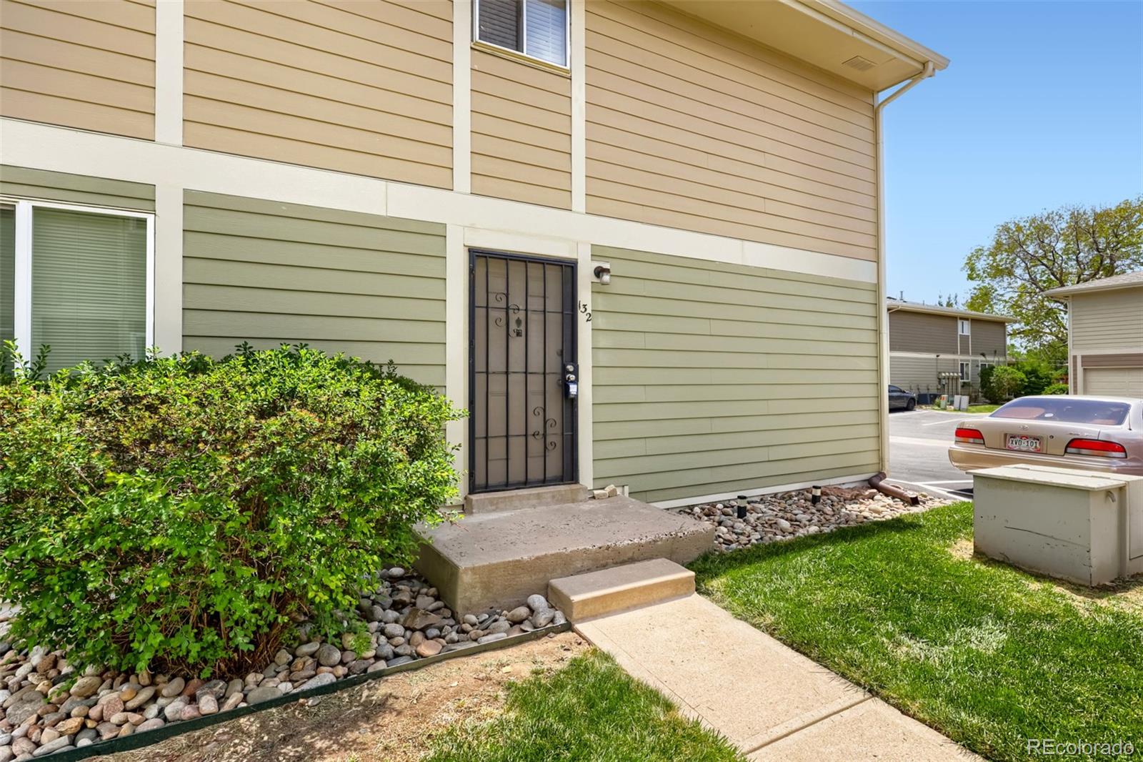 MLS Image #1 for 6650 e arizona avenue,denver, Colorado
