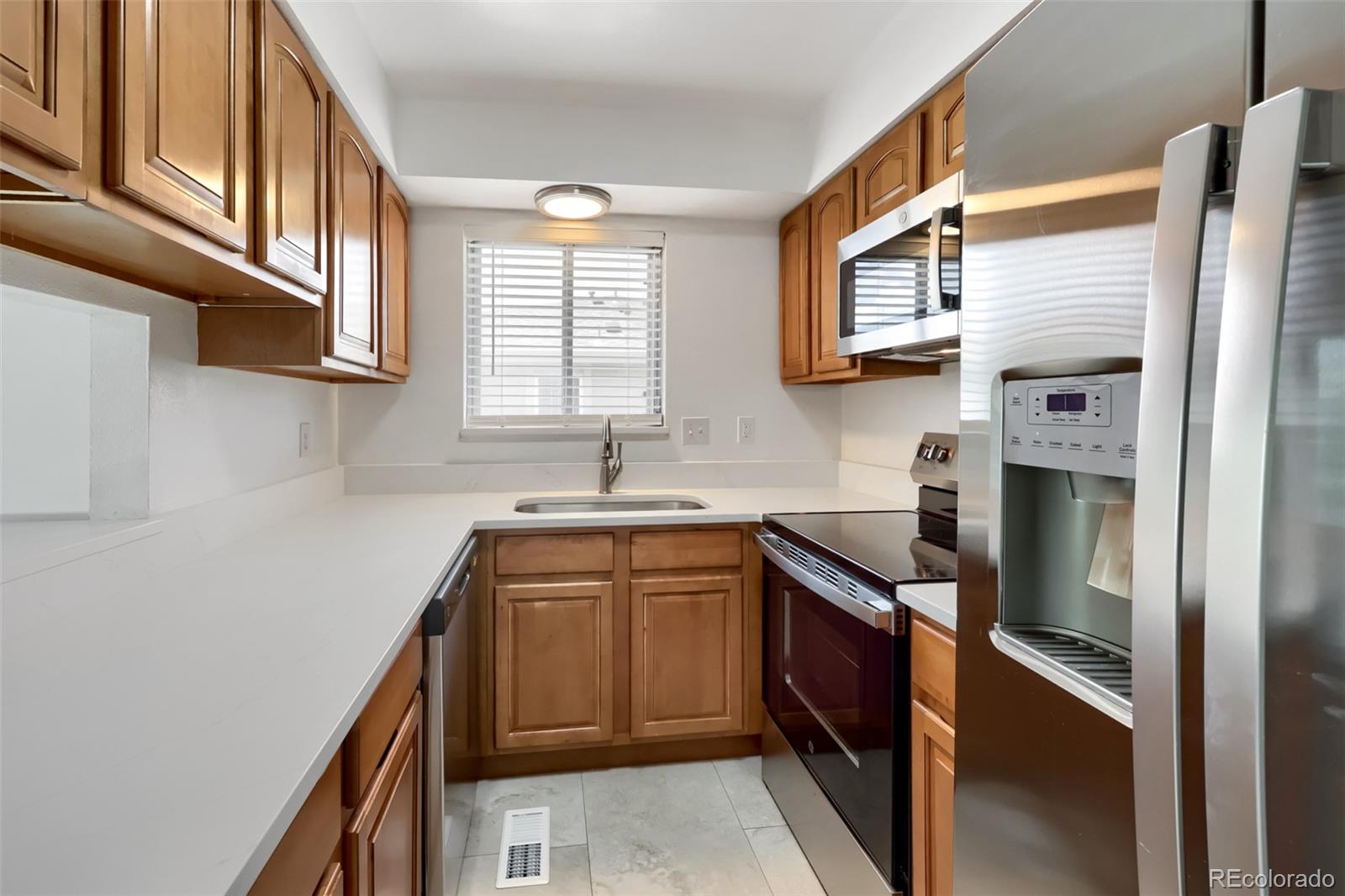 MLS Image #16 for 6650 e arizona avenue,denver, Colorado