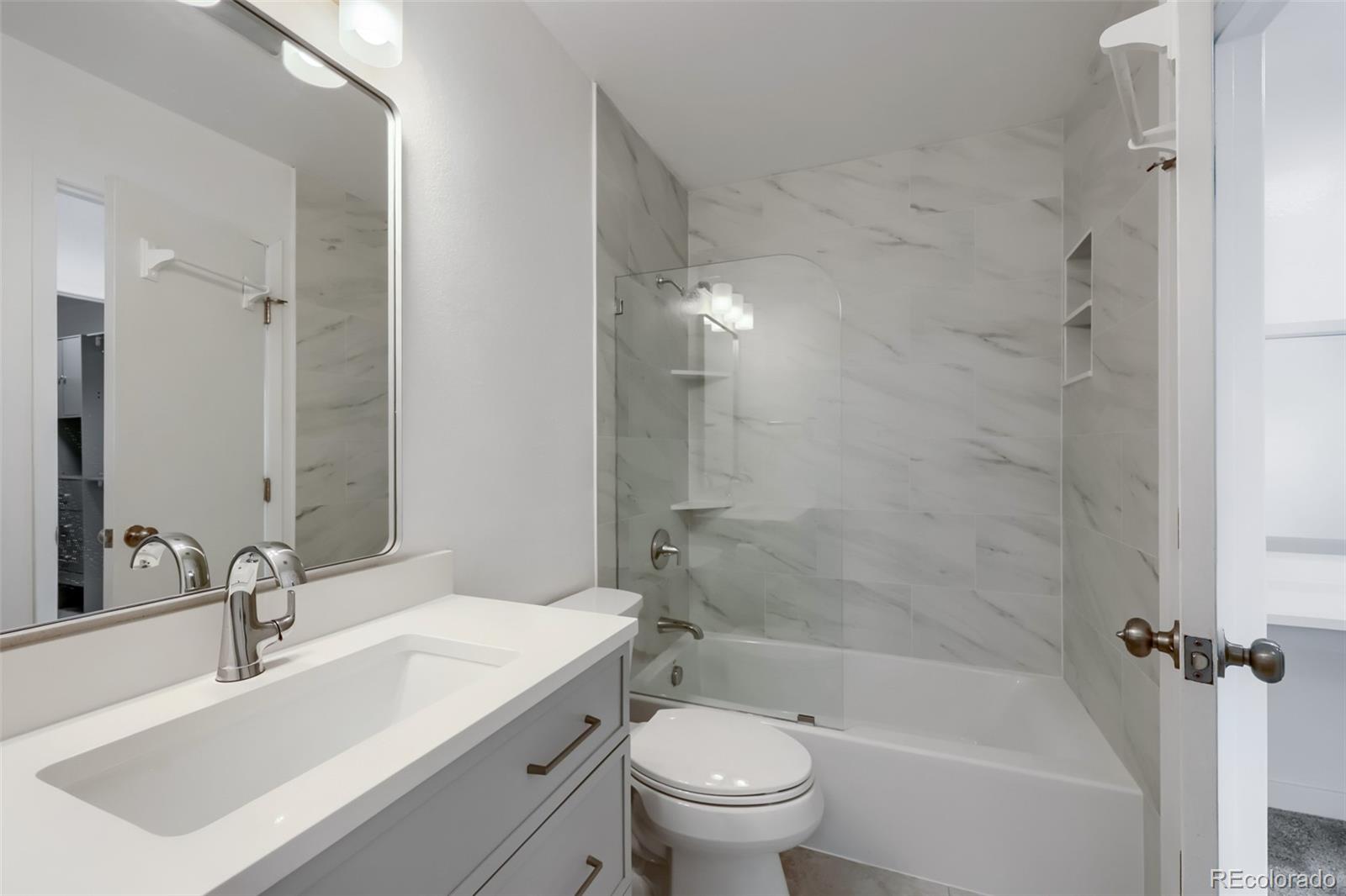 MLS Image #28 for 6650 e arizona avenue,denver, Colorado