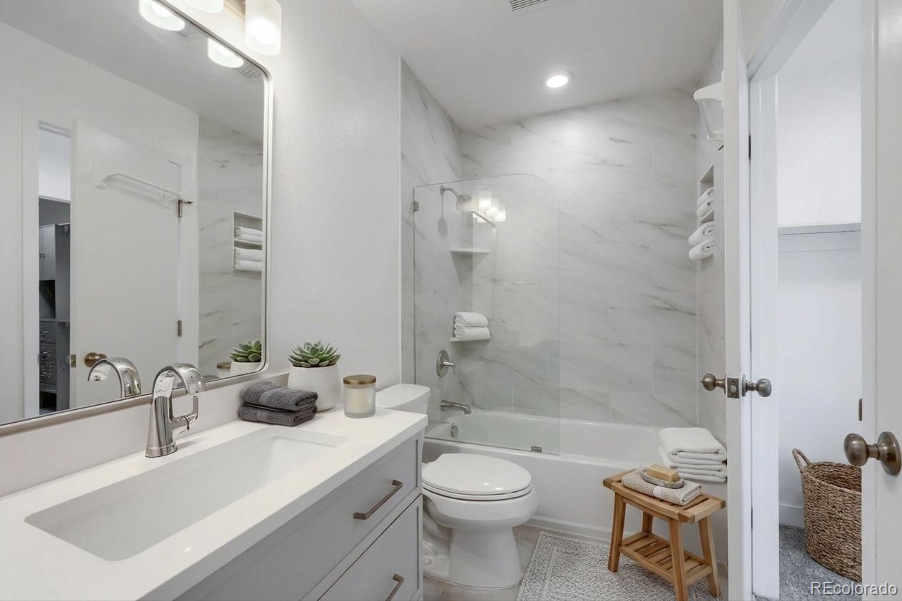 MLS Image #29 for 6650 e arizona avenue,denver, Colorado