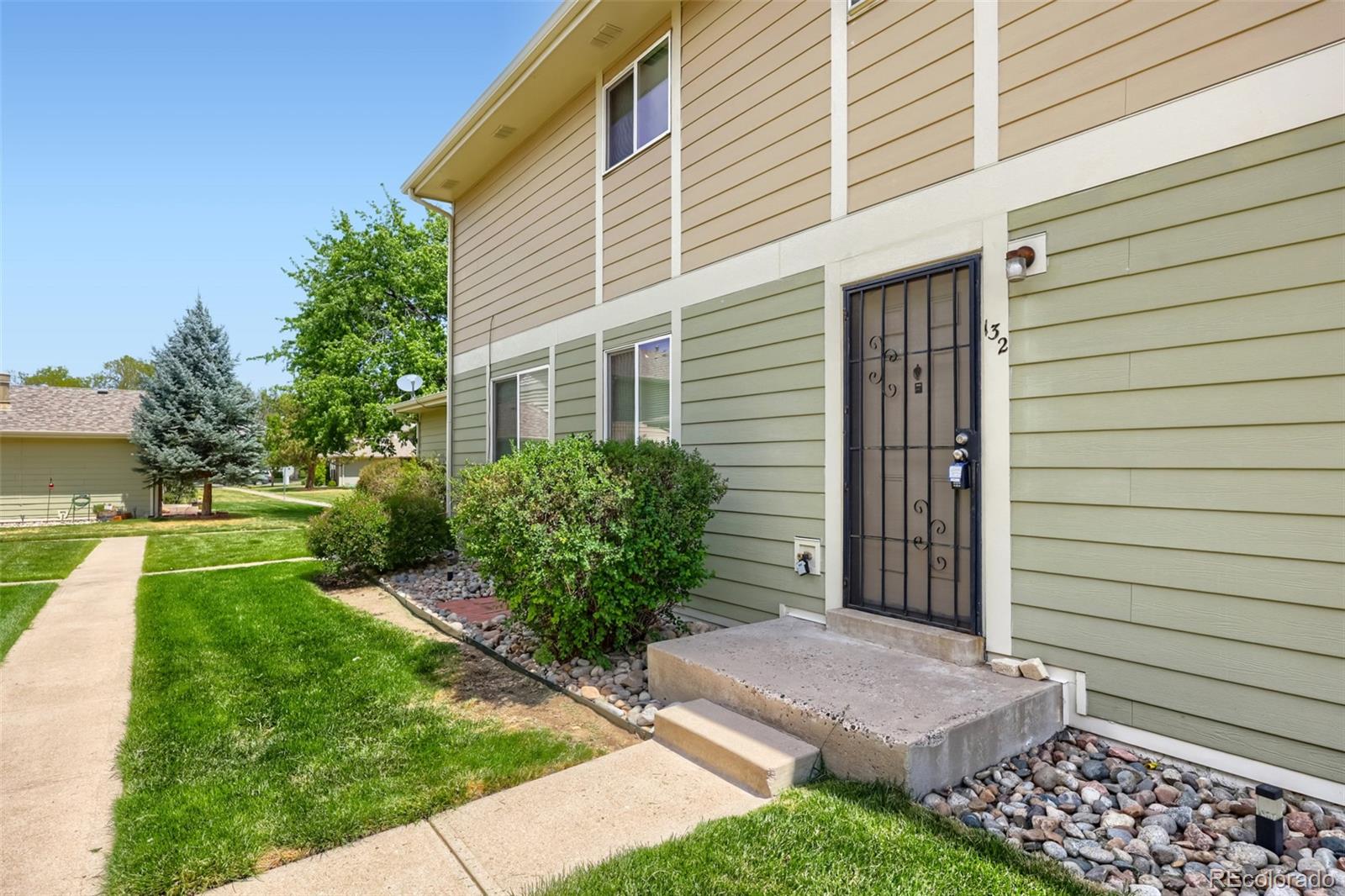 MLS Image #3 for 6650 e arizona avenue,denver, Colorado