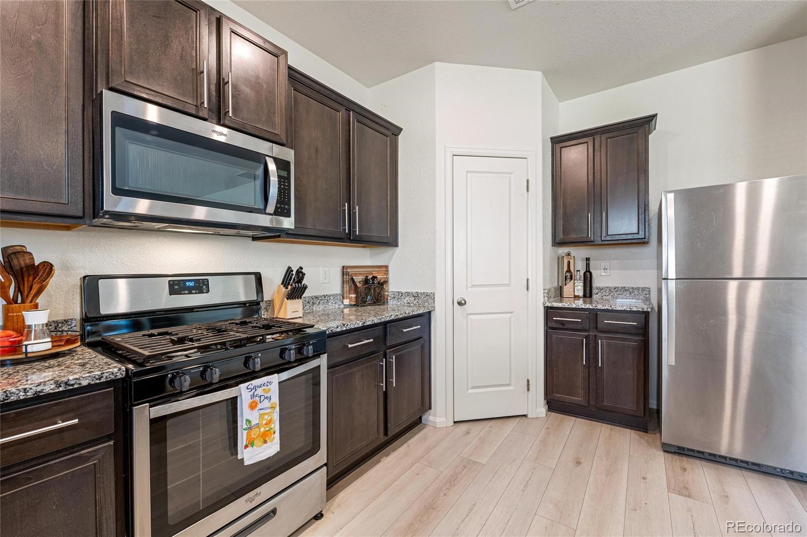 MLS Image #6 for 47549  clover avenue,bennett, Colorado