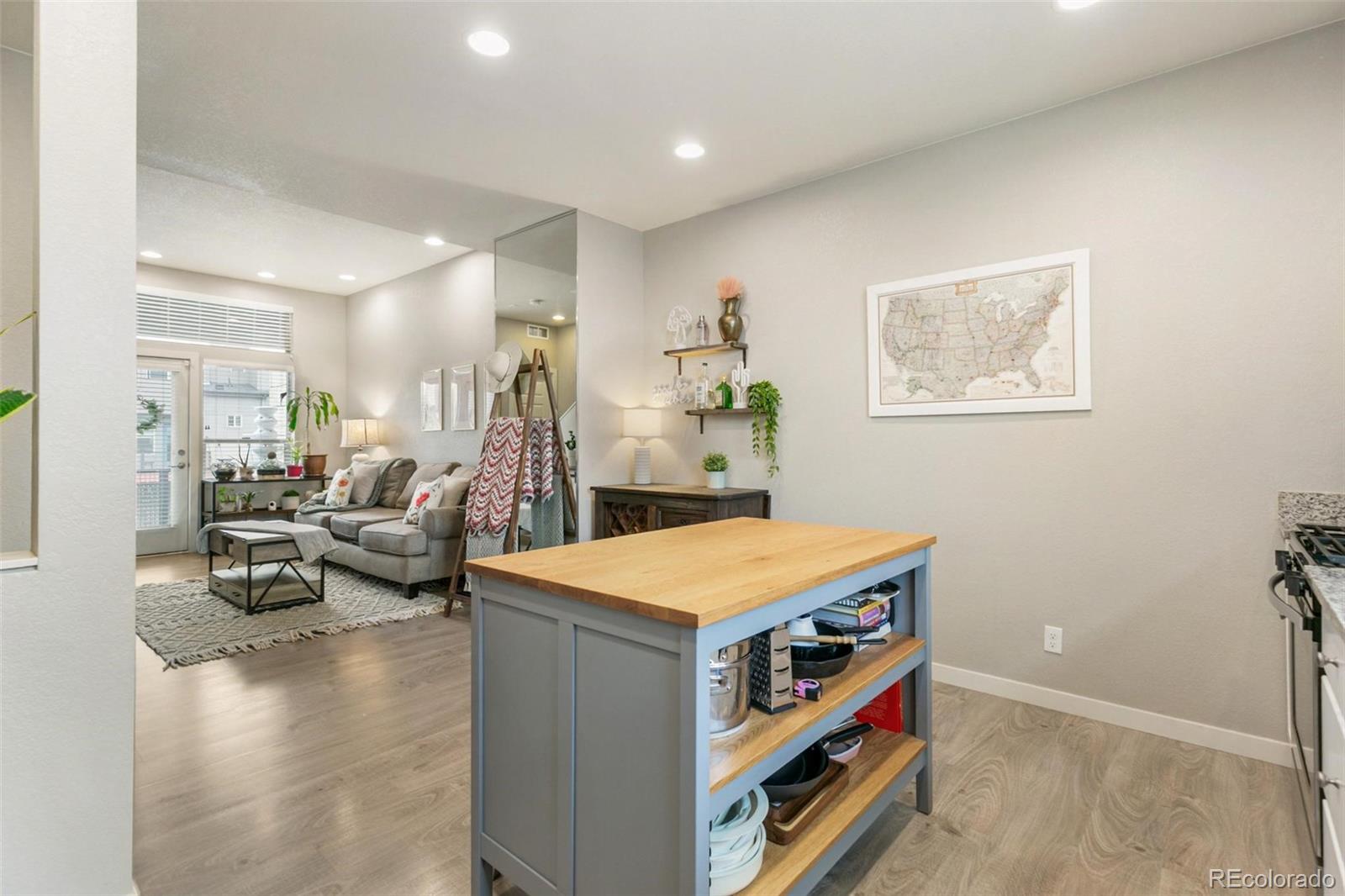 MLS Image #11 for 7939 e 54th place,denver, Colorado