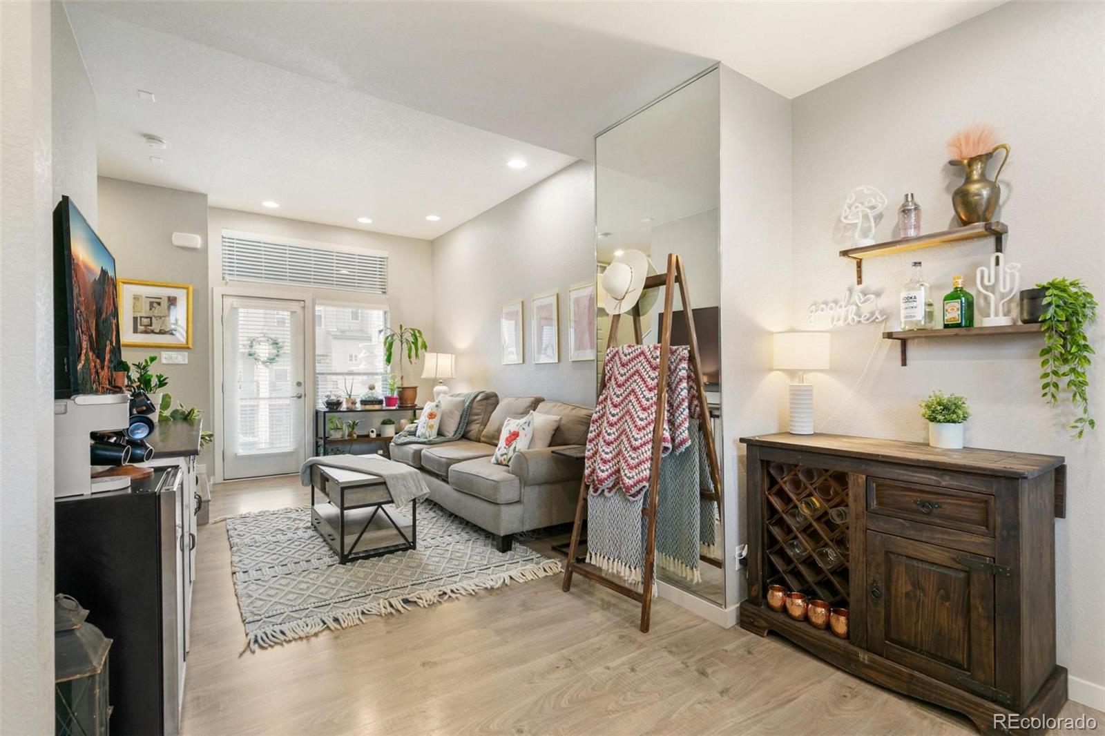 MLS Image #6 for 7939 e 54th place,denver, Colorado