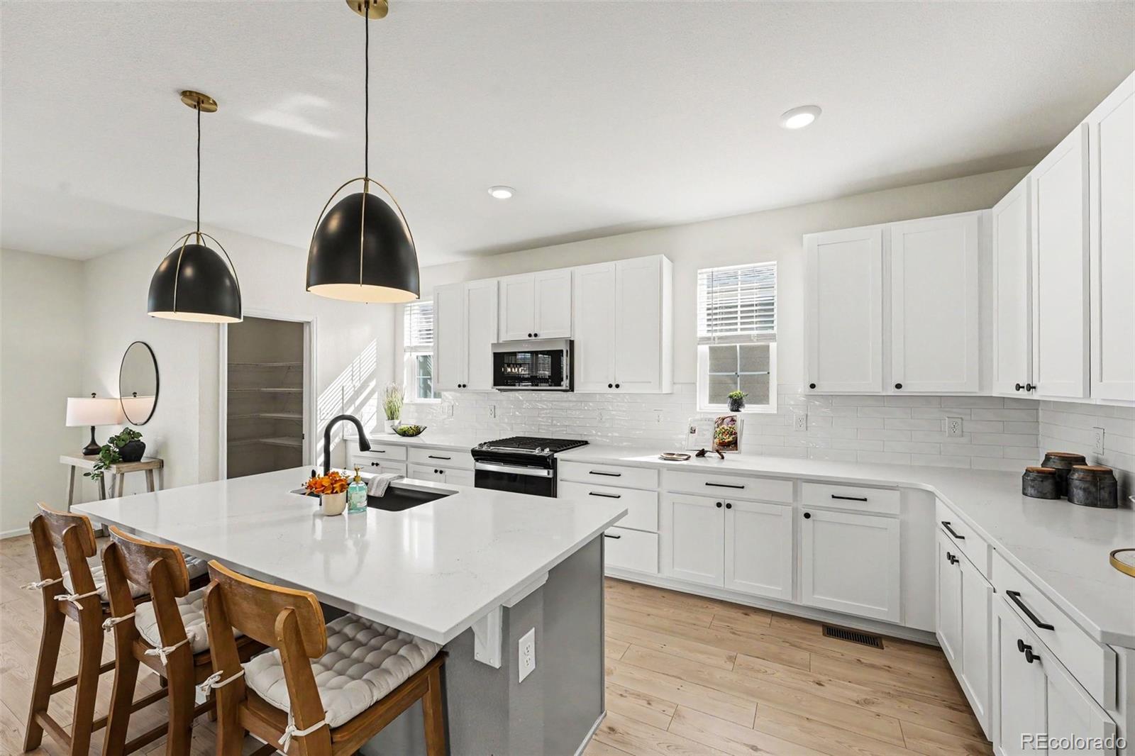 MLS Image #6 for 4575  meadow drive,dacono, Colorado