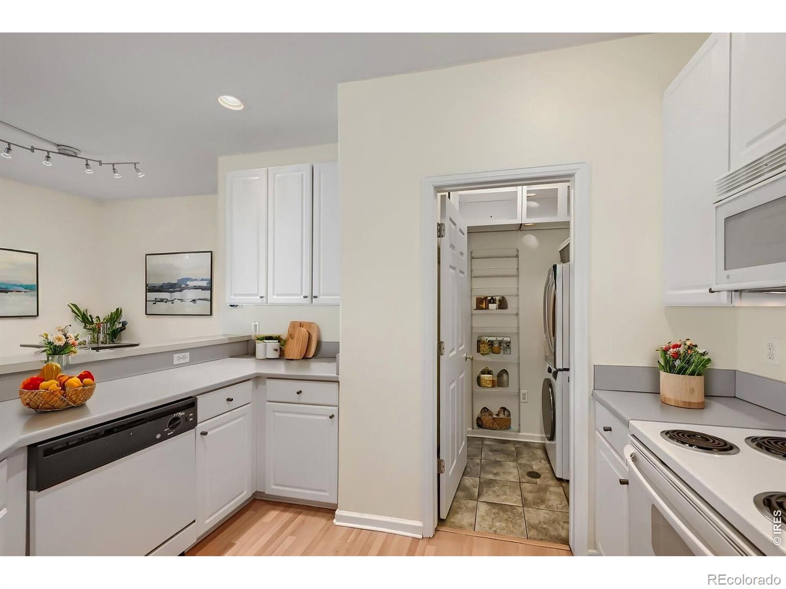 MLS Image #8 for 530  mohawk drive,boulder, Colorado