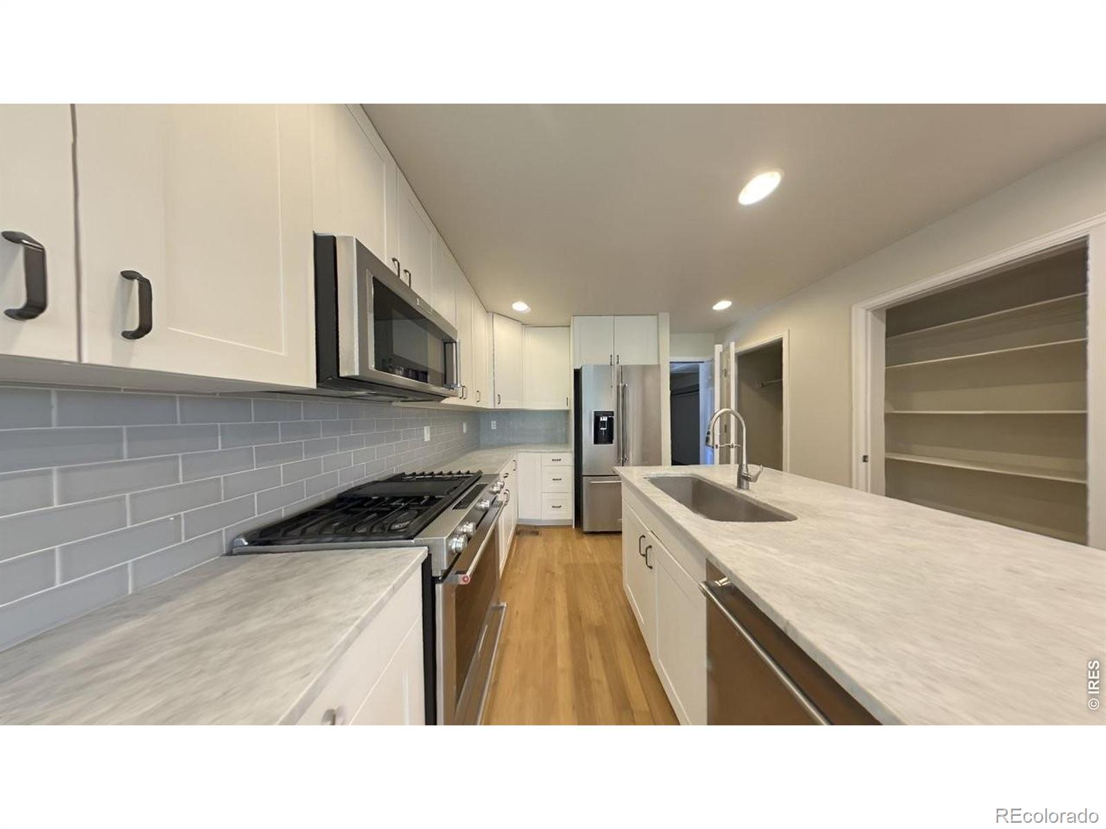 MLS Image #5 for 5823  boston street,denver, Colorado